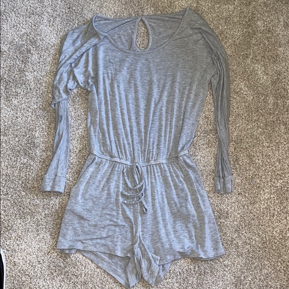 Gray jersey knit longsleeve romper